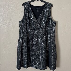 Lane Bryant WMS Plus Size Black and Silver Metallic Jacquard Party Dress Size 24